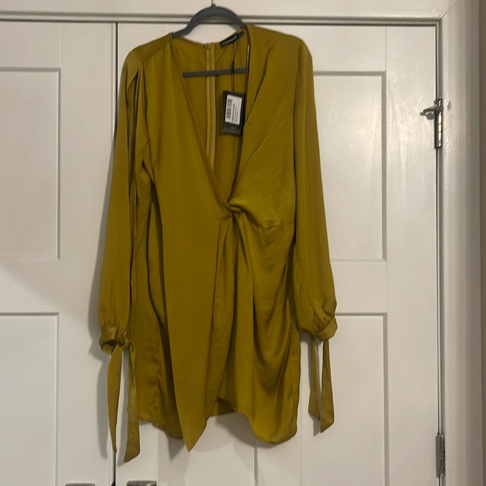 Pretty little things Polyester Chartreuse Mini Dress Size 12